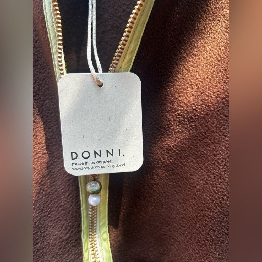 DONNI Polar Fleece Half Zip In Chocolate/Lime New with Tags! - Picture 5 of 8